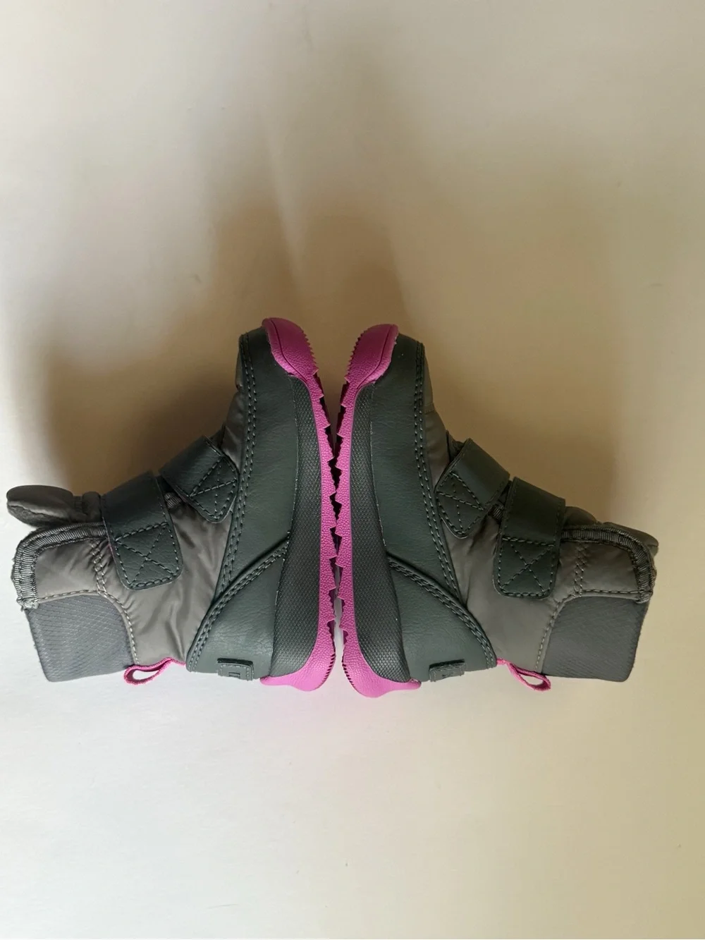 Sorel kids  Grey and Pink winter Insulated Snow Boots Size 5